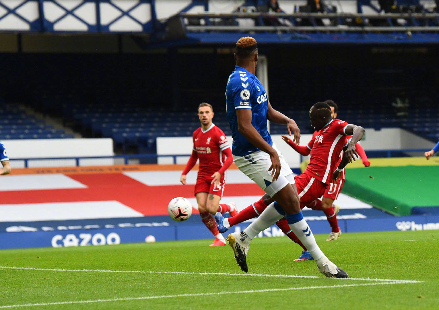 特别强调了 特别强调了