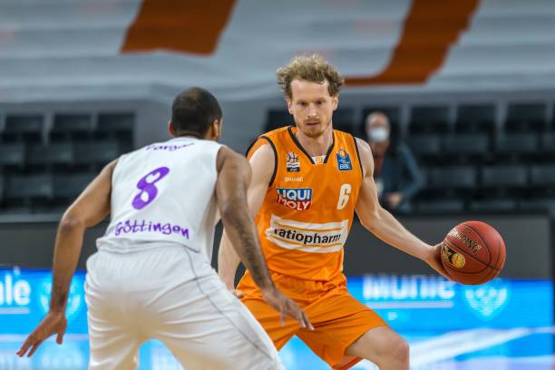 张本美和凭 张本美和凭